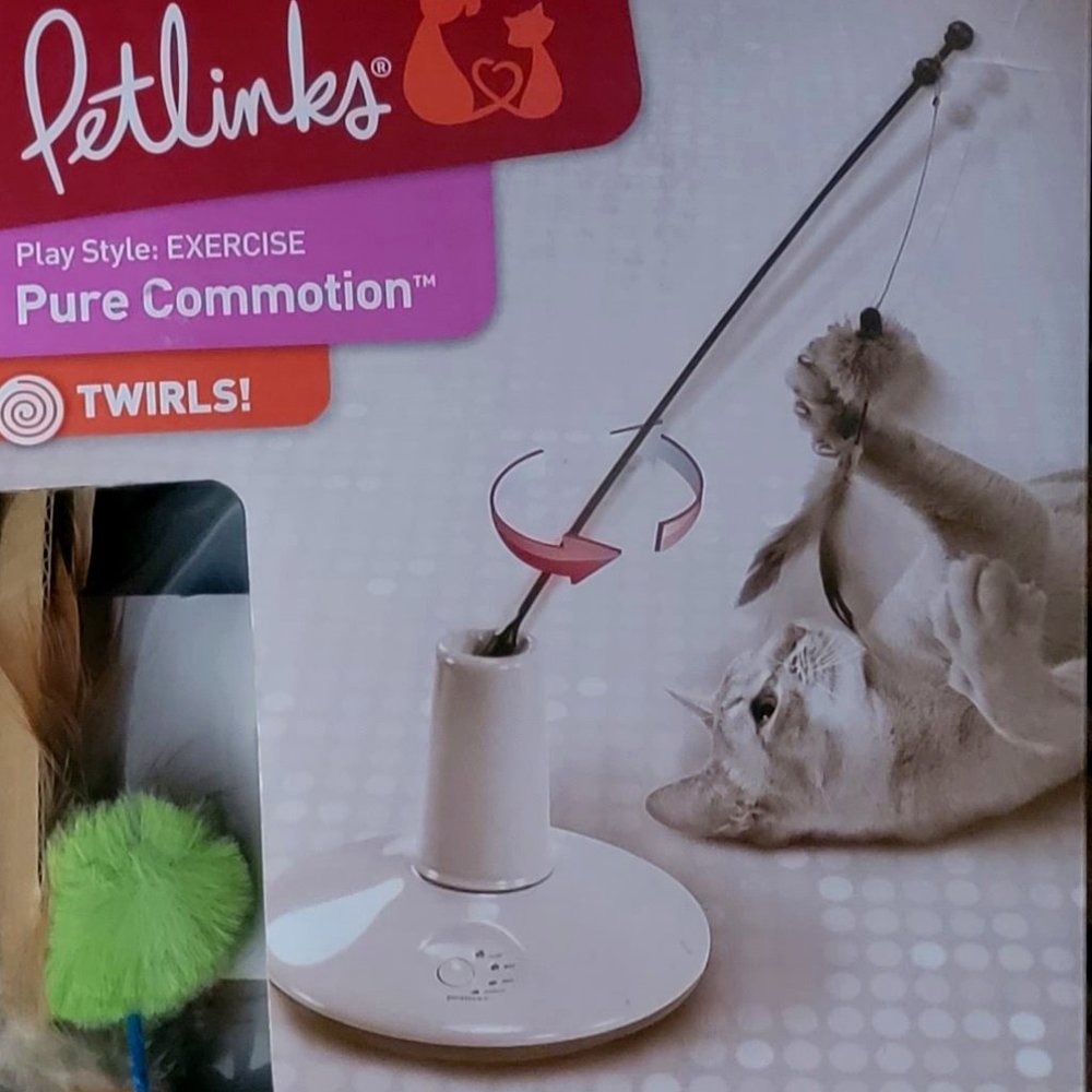 Electronic Cat Kitten Toy Petlinks Pure Commotion  A Favorite.. New!! Ea.
